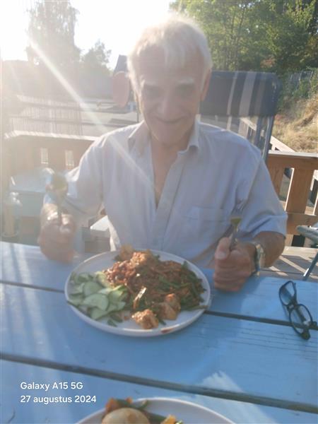 Grote foto eerlijk leuk en geil erotiek man zoekt vrouwelijke sekspartner