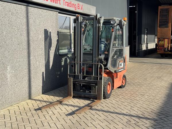 Grote foto nissan fd01a15 duplo330 sideshift 4e functie diesel full cab. low hours agrarisch heftrucks