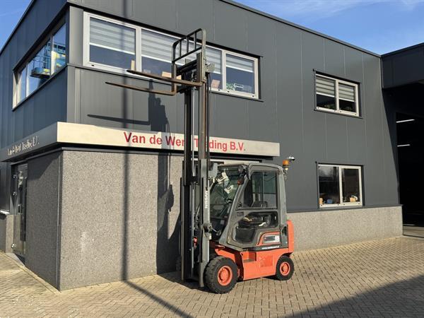 Grote foto nissan fd01a15 duplo330 sideshift 4e functie diesel full cab. low hours agrarisch heftrucks