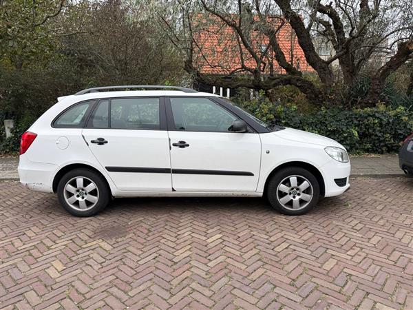 Grote foto skoda fabia 2 combi auto skoda