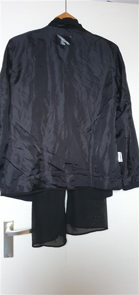 Grote foto dames jasje met zijde sjaal kleding dames jasjes en kostuums