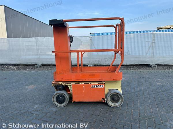 Grote foto jlg 1230es masthoogwerker 1230 es mast hoogwerker doe het zelf en verbouw hoogwerkers