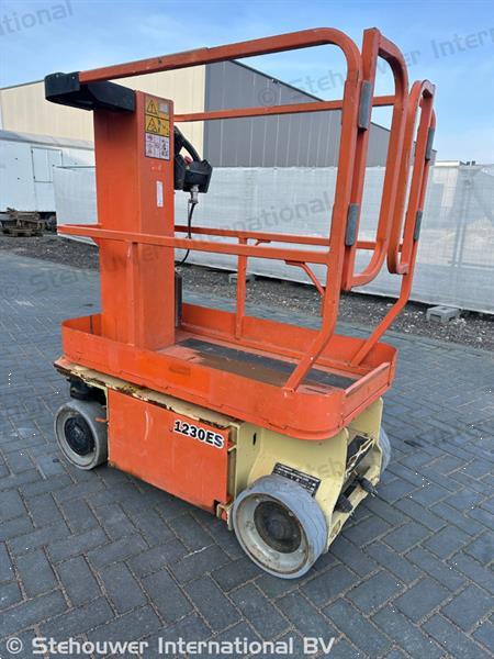 Grote foto jlg 1230es masthoogwerker 1230 es mast hoogwerker doe het zelf en verbouw hoogwerkers