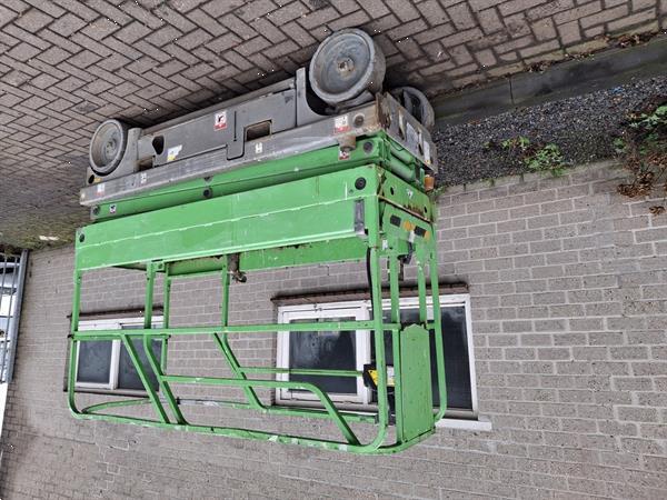 Grote foto haulotte compact 8 hoogwerker schaarlift 8 25 m doe het zelf en verbouw hoogwerkers