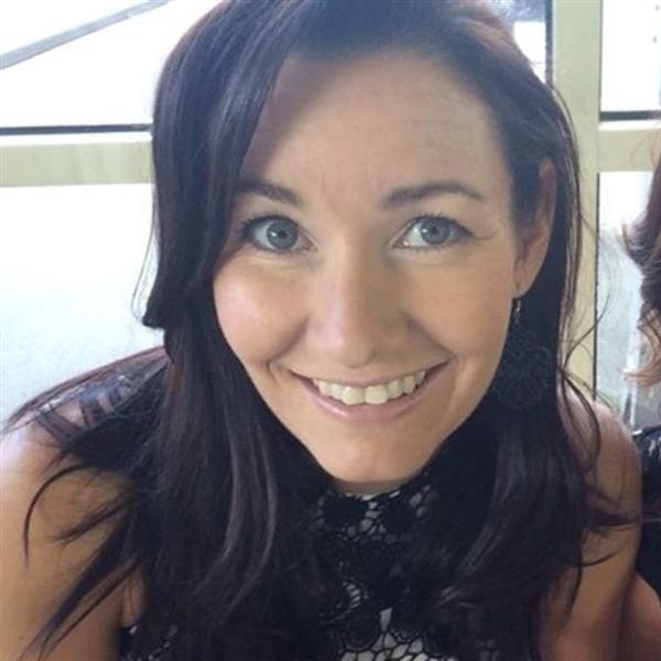 Grote foto ik zoek een maatje contacten en berichten vrouw zoekt man