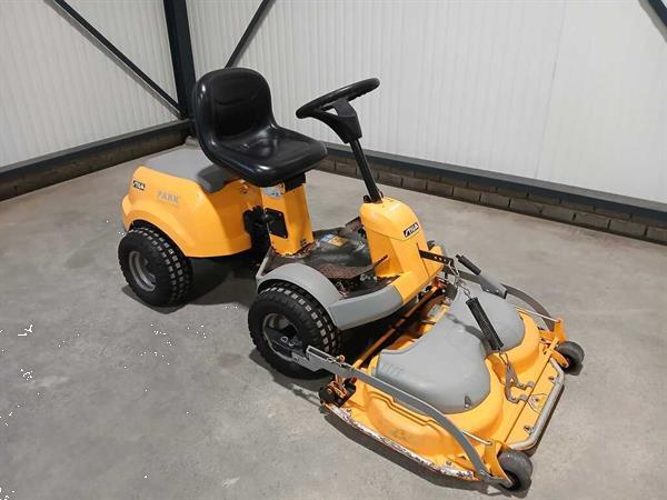 Grote foto stiga park compact awd tuin en terras zitmaaiers