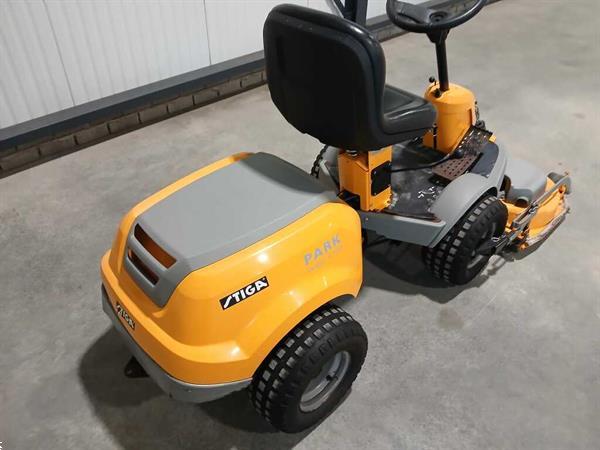 Grote foto stiga park compact awd tuin en terras zitmaaiers