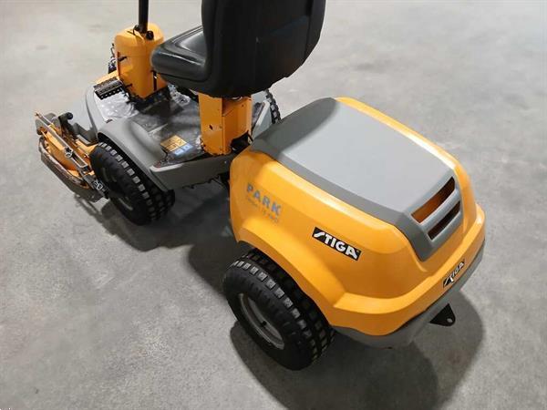 Grote foto stiga park compact awd tuin en terras zitmaaiers