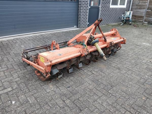 Grote foto howard hr20 230 frees met rol agrarisch akkerbouw