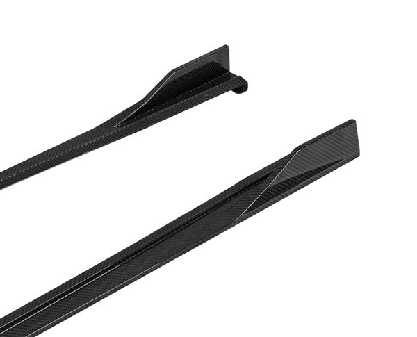 Grote foto dit betreft een set audi rs3 8y facelift sq carbon side skirt extensions auto onderdelen tuning en styling