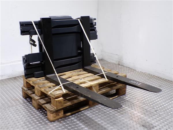 Grote foto cascade vorkenklem agrarisch heftrucks