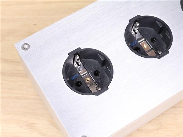 Grote foto acoustic revive rtp 4eu absolute highend audio ac power distributor audio tv en foto onderdelen en accessoires