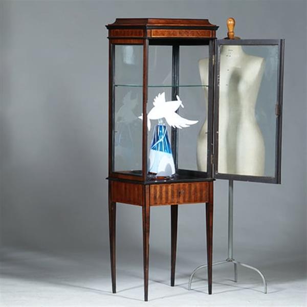 Grote foto vierkante hepplewhite vitrine met glas rondom en een unieke show lade no.360435 antiek en kunst stoelen en banken