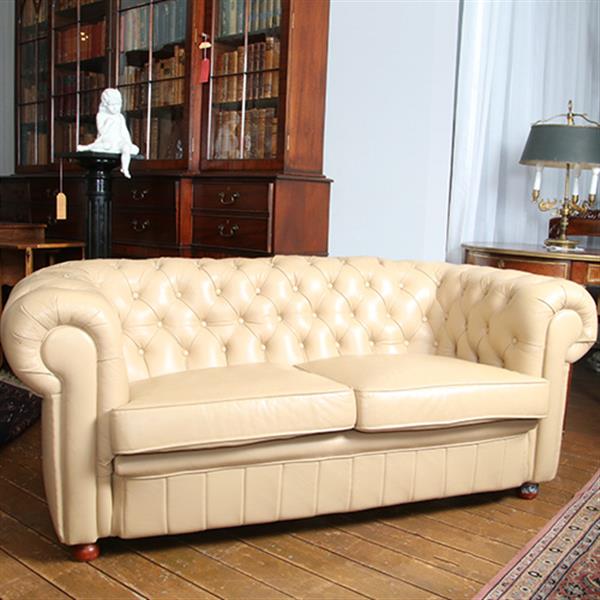 Grote foto vintage chesterfield bank 2 5 seater creme soft seat no.331537 antiek en kunst stoelen en banken