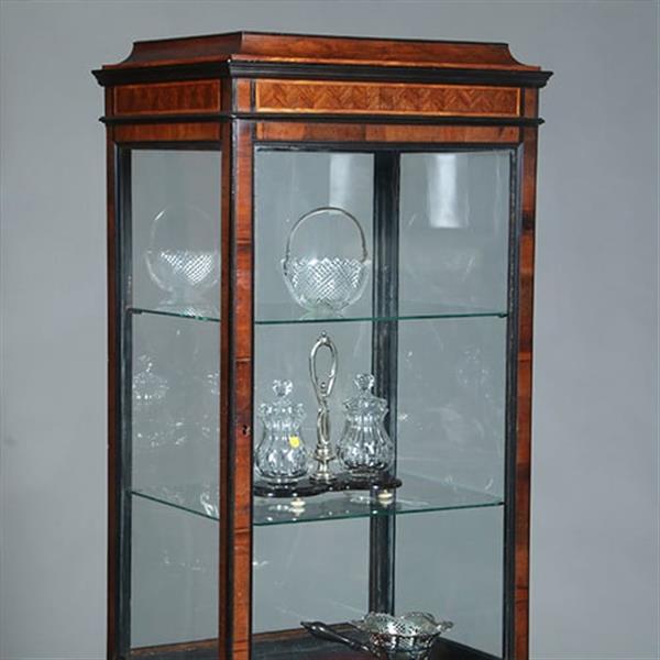 Grote foto vierkante hepplewhite vitrine met glas rondom en een unieke show lade no.360435 antiek en kunst stoelen en banken