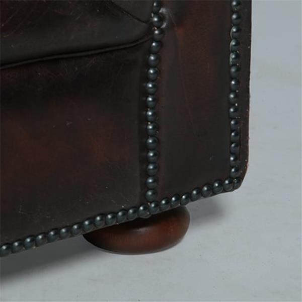 Grote foto vintage chesterfield clubfauteuil mooi doorleefde kleur en uitstraling no.233031 antiek en kunst stoelen en banken