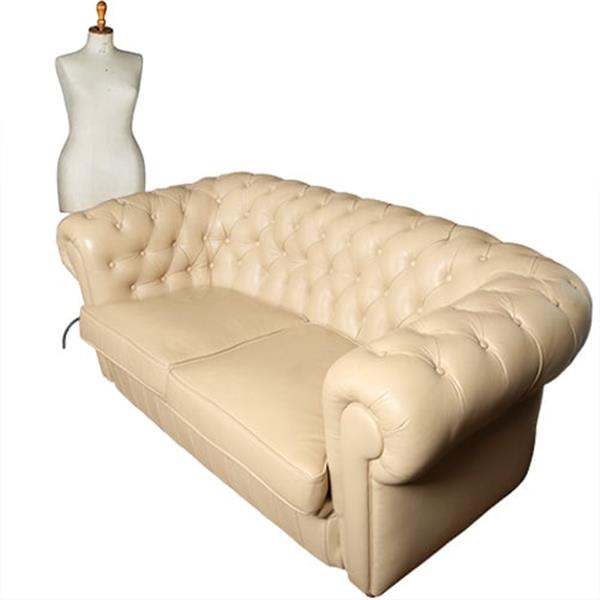 Grote foto vintage chesterfield bank 2 5 seater creme soft seat no.331537 antiek en kunst stoelen en banken