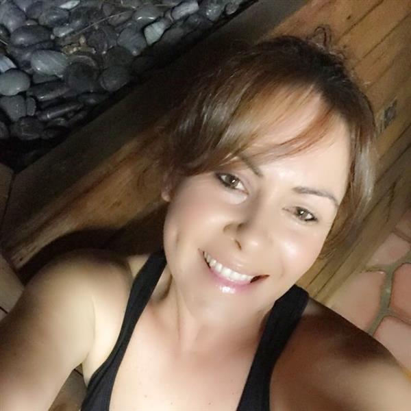 Grote foto lacht de toekomst mij toe contacten en berichten vrouw zoekt man