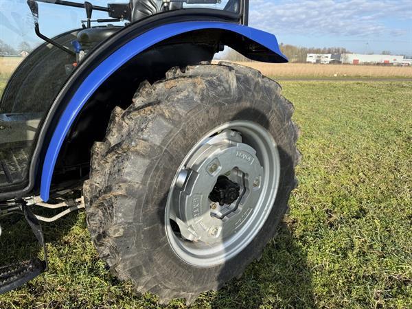 Grote foto lovol m254 4wd tractor met cabine fronthef demo 2026 33 uur agrarisch tractoren