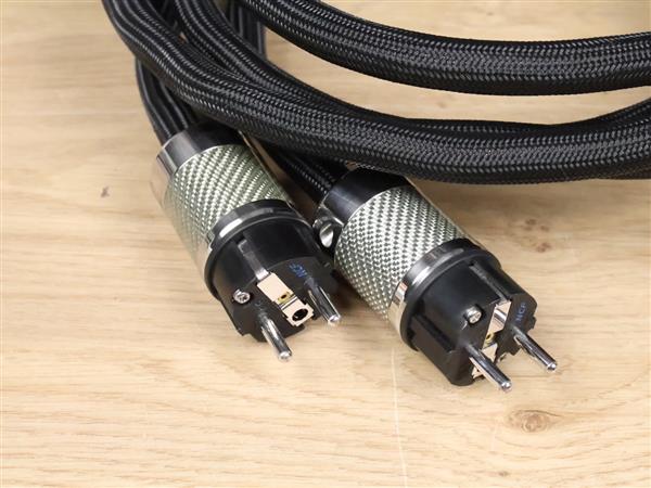 Grote foto acoustic revive reference triple c high end audio power cables 2 0 metre 2 available audio tv en foto onderdelen en accessoires