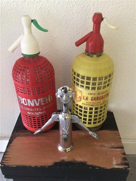 Grote foto vintage spuitwater flessen huis en inrichting woningdecoratie