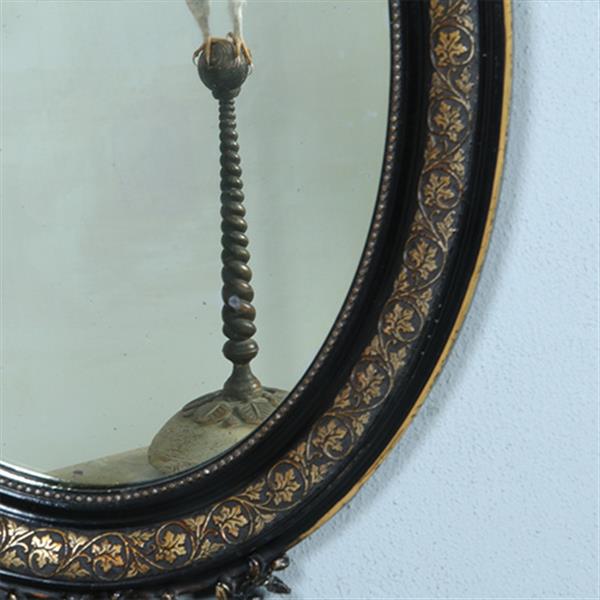 Grote foto ovale spiegel in zwart met zilver bekroond door cupido met pijlen en toorts no.362705 antiek en kunst spiegels