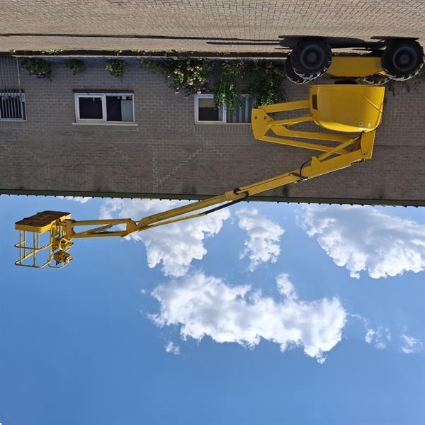 Grote foto haulotte ha 16 px hoogwerker diesel 4x4x4 16 meter doe het zelf en verbouw hoogwerkers