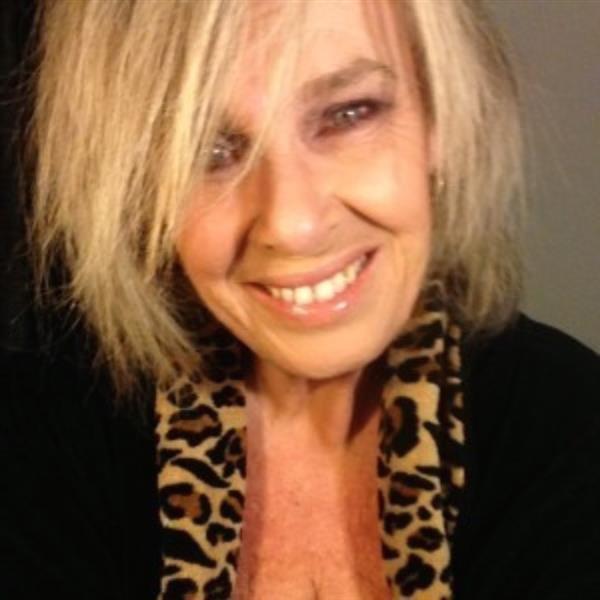 Grote foto ben jij in voor een lat relatie contacten en berichten vrouw zoekt man