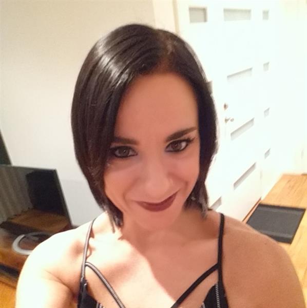 Grote foto wil jij samen met mij en mijn dochters verder contacten en berichten vrouw zoekt man