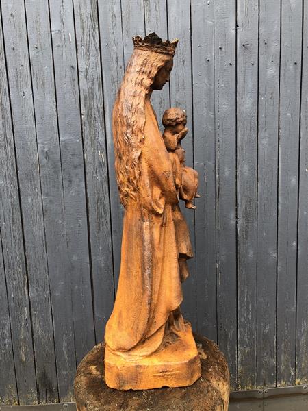 Grote foto moeder maria mother mary met jezus groot gietijzeren beeld prachtig. tuin en terras tuindecoratie
