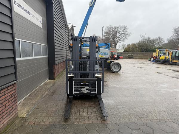 Grote foto eurotrac fe30 eco heftruck nieuw met vorkenverspreider agrarisch heftrucks