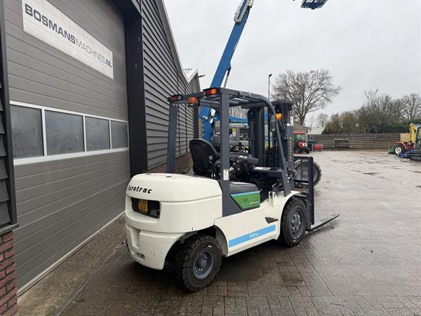 Grote foto eurotrac fe30 eco heftruck nieuw met vorkenverspreider agrarisch heftrucks