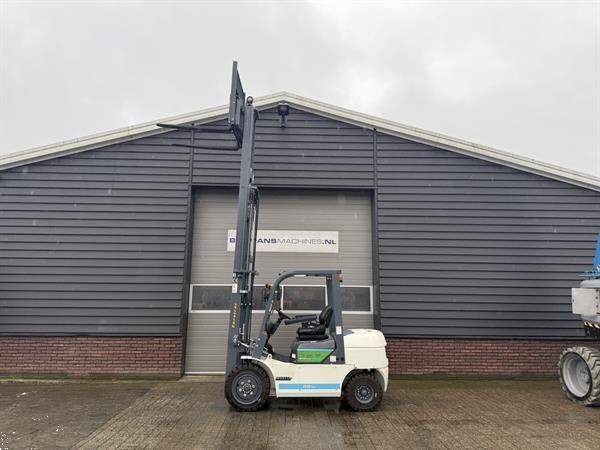 Grote foto eurotrac fe30 eco heftruck nieuw met vorkenverspreider agrarisch heftrucks