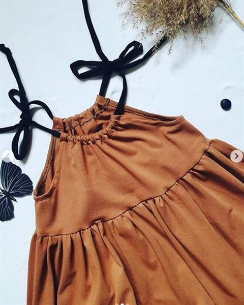 Grote foto zomerjurk met ruches karamel 104 110 kinderen en baby overige