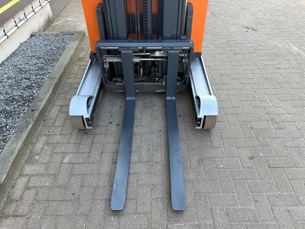 Grote foto vs 22657 reachtruck still fmx17 camera doe het zelf en verbouw hefwerktuigen