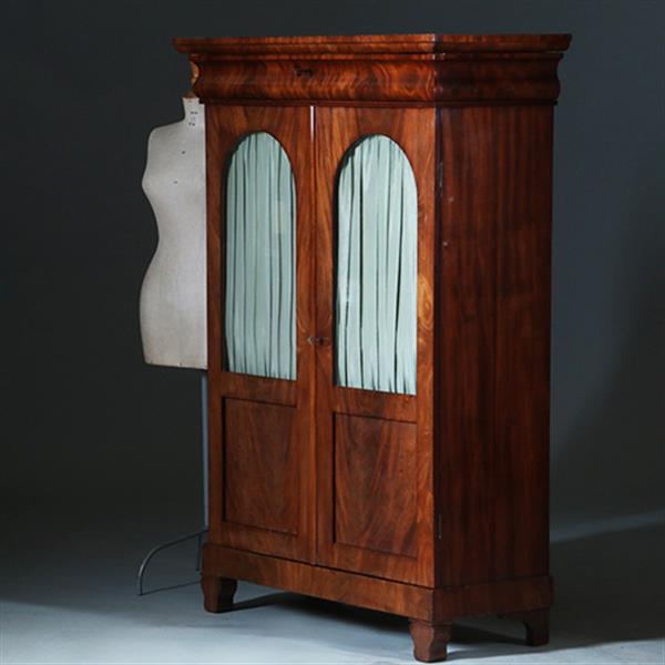 Grote foto biedermeier boekenkastje met getoogde ruiten uitneembare bespanning ca 1830 mahonie no.380320 antiek en kunst stoelen en banken