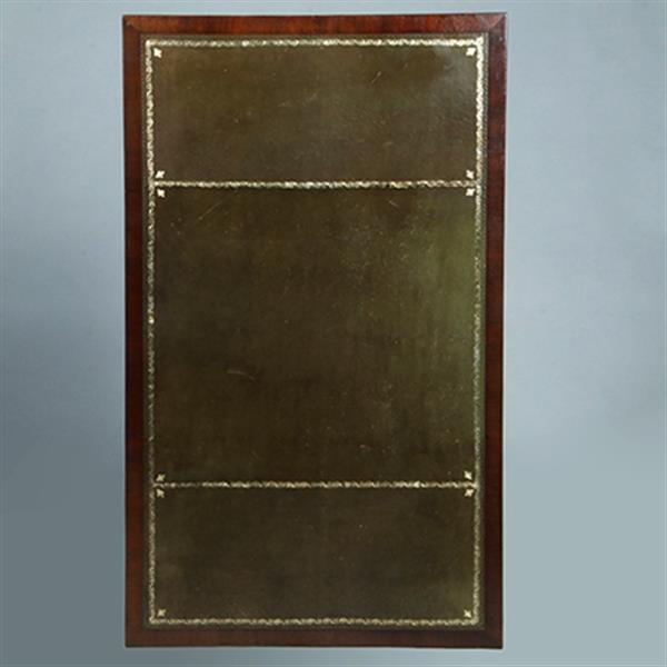 Grote foto engelse mahonie schrijftafel met groen leer en twee laden ca 1880 no.381260 antiek en kunst stoelen en banken