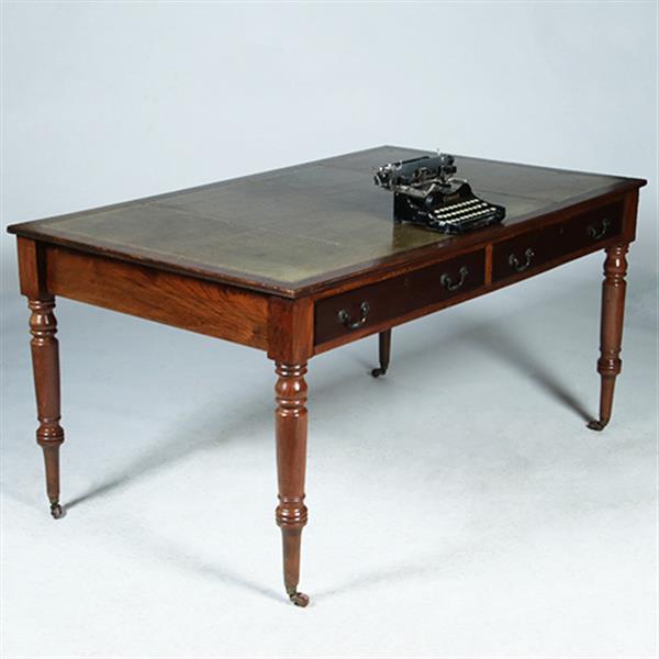 Grote foto engelse mahonie schrijftafel met groen leer en twee laden ca 1880 no.381260 antiek en kunst stoelen en banken