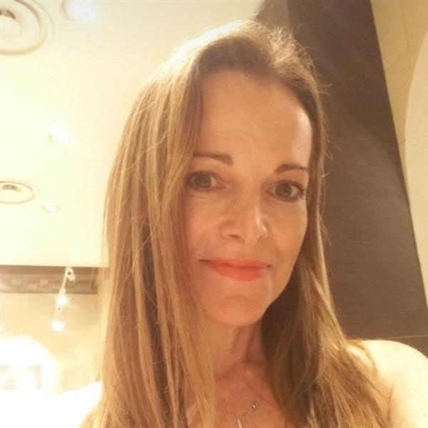 Grote foto samen het leven aan gaan contacten en berichten vrouw zoekt man