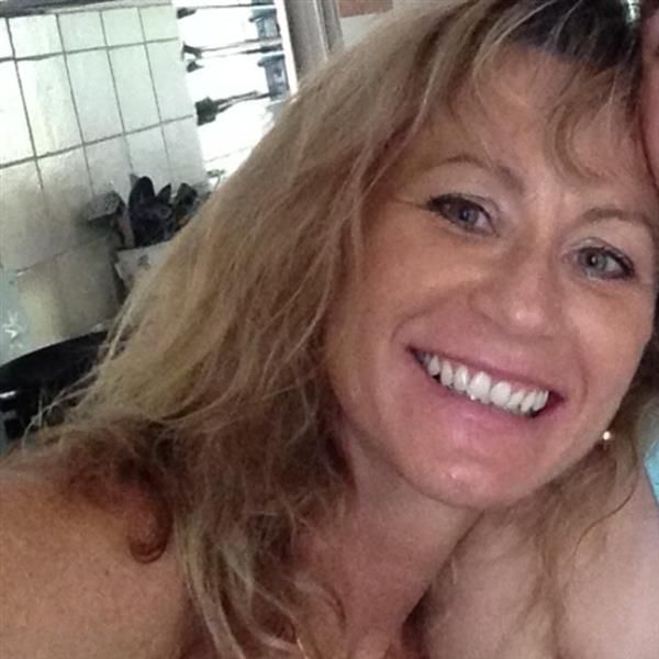 Grote foto samen nog intens genieten van het leven contacten en berichten vrouw zoekt man