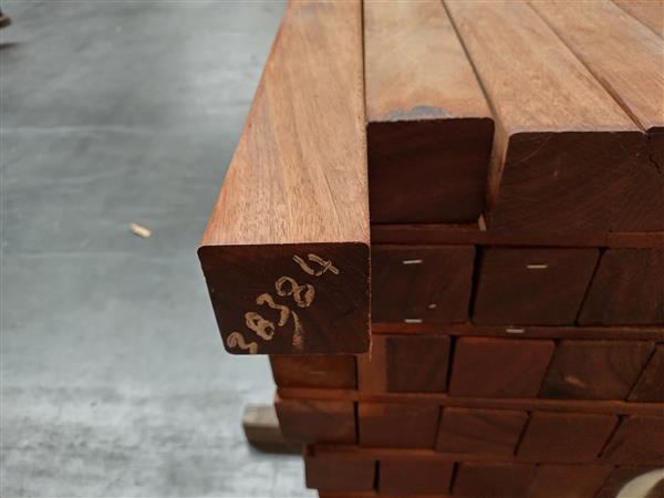 Grote foto 68x68mm 200cm geschaafd doe het zelf en verbouw hout en planken