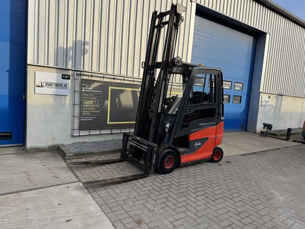 Grote foto vs 22654 elektrische heftruck linde e20 agrarisch heftrucks