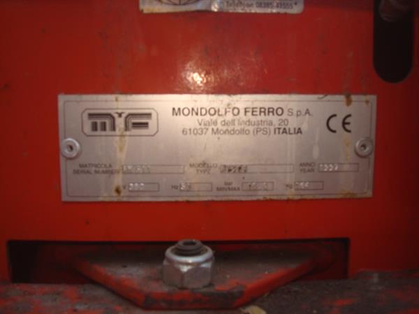 Grote foto banden de montage apparaat mf aquila as 900 380v auto diversen gereedschap