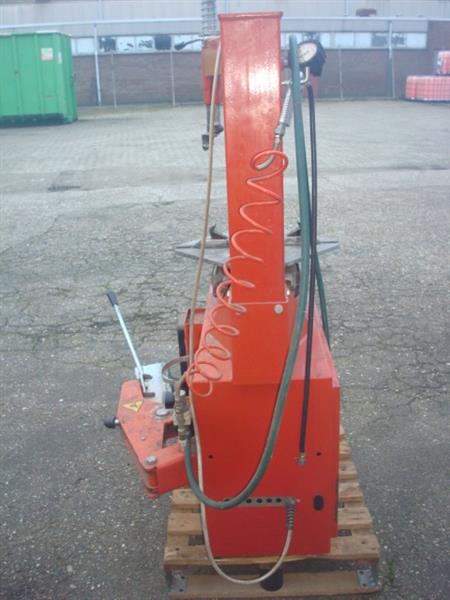 Grote foto banden de montage apparaat mf aquila as 900 380v auto diversen gereedschap