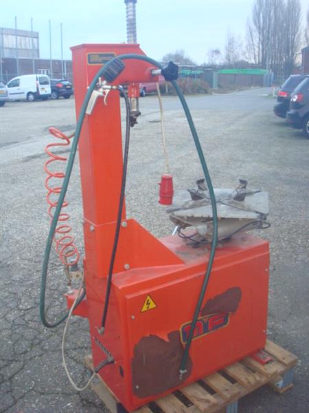 Grote foto banden de montage apparaat mf aquila as 900 380v auto diversen gereedschap