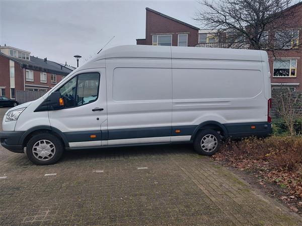 Grote foto veiling transport en marktplaats vervoer diensten en vakmensen koeriers chauffeurs en taxi