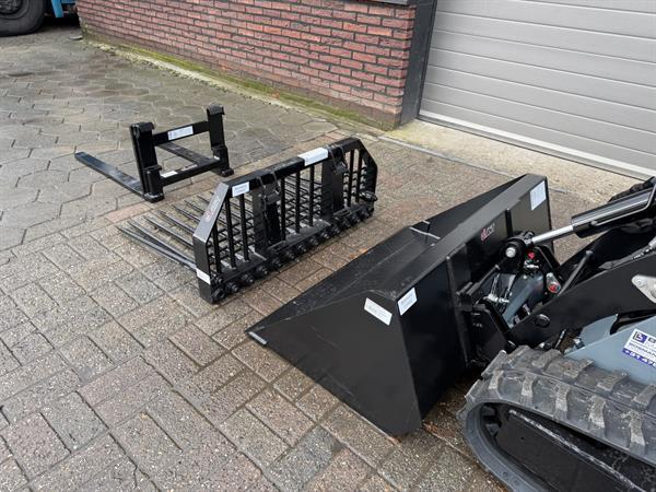 Grote foto giant gs950t skid steer minishovel nieuw agrarisch shovels