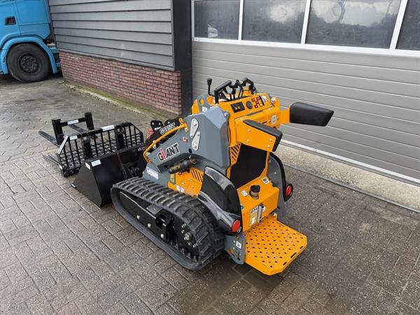 Grote foto giant gs950t skid steer minishovel nieuw agrarisch shovels