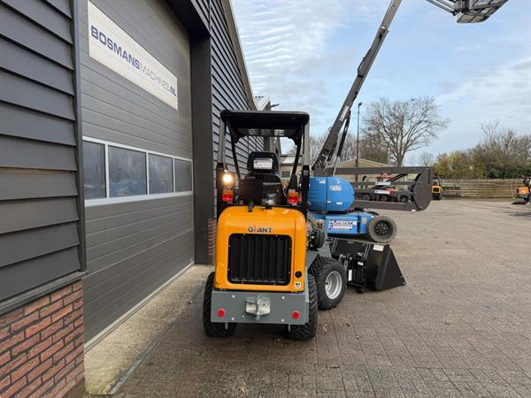 Grote foto giant g1500 minishovel hoge mast nieuw agrarisch shovels