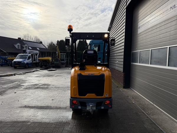 Grote foto giant g2700 hd minishovel kniklader nieuw 110 cm breed goedkope uitvoering agrarisch shovels